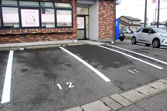 Ｋ’s Beautyの駐車場スペース
